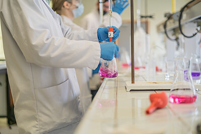 Bachelier Technologue de laboratoire médical - option Chimie clinique