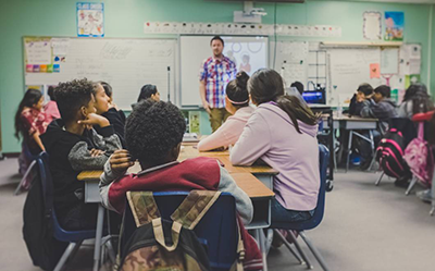 Certificat en encadrement de stage pour les enseignants en formation (CESEF)