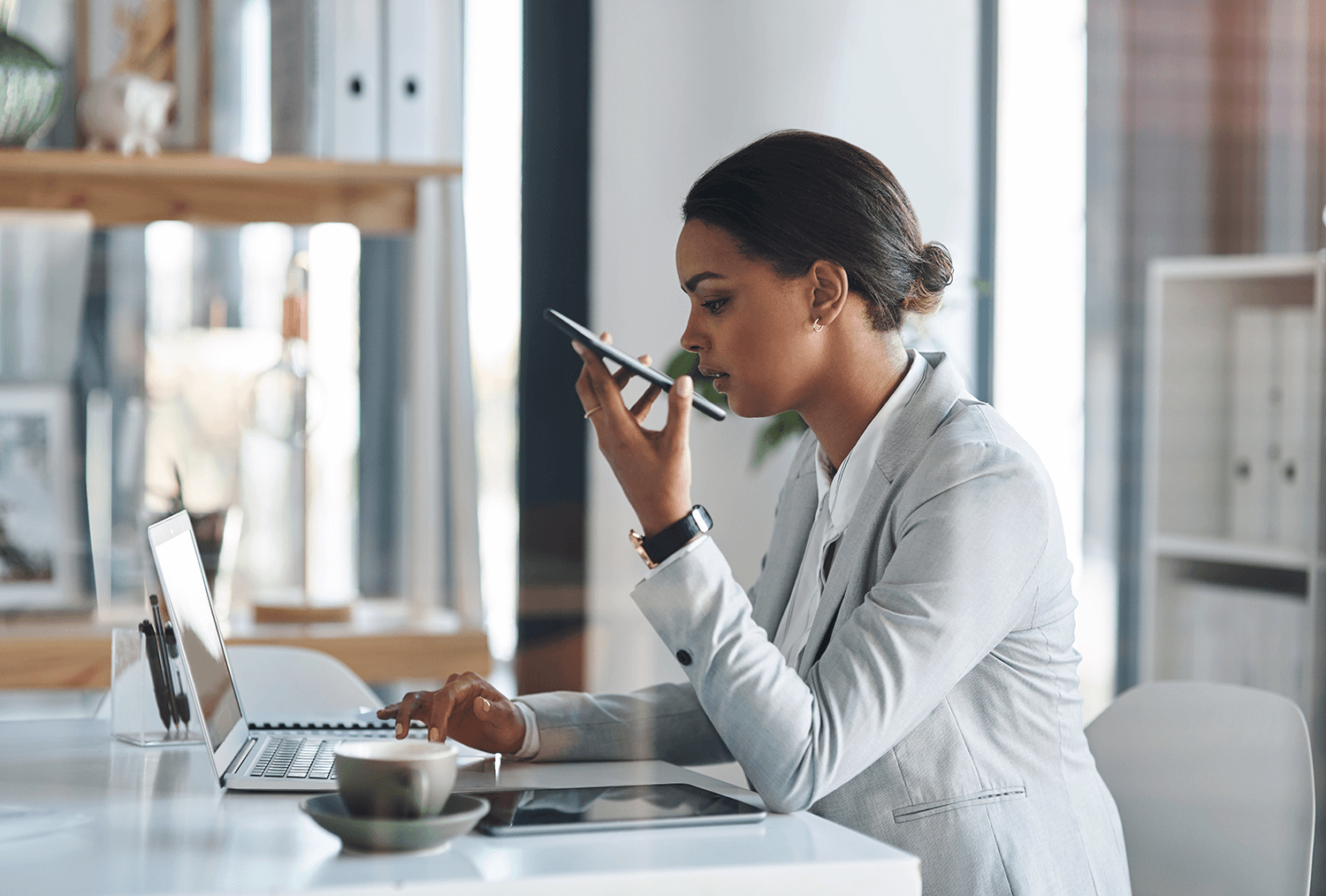 Recherche internet par la voixart
