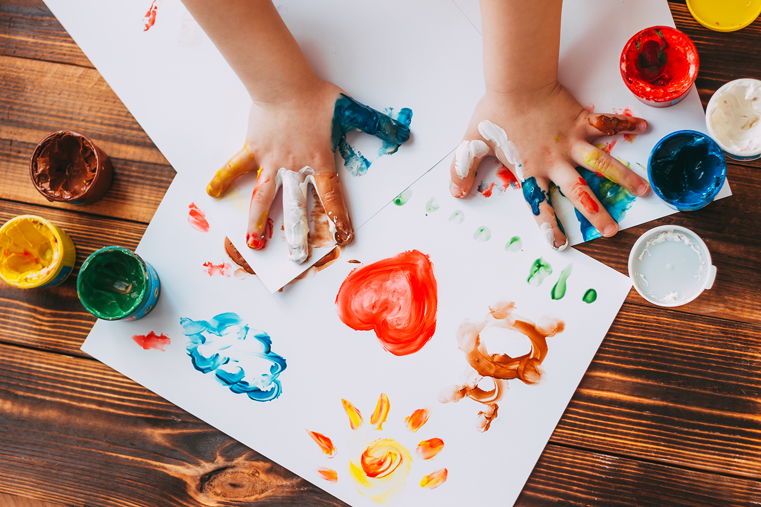 AdobeStock 314728247 1BACHELIER EN ACCUEIL ET ÉDUCATION DU JEUNE ENFANT À MONS 1500